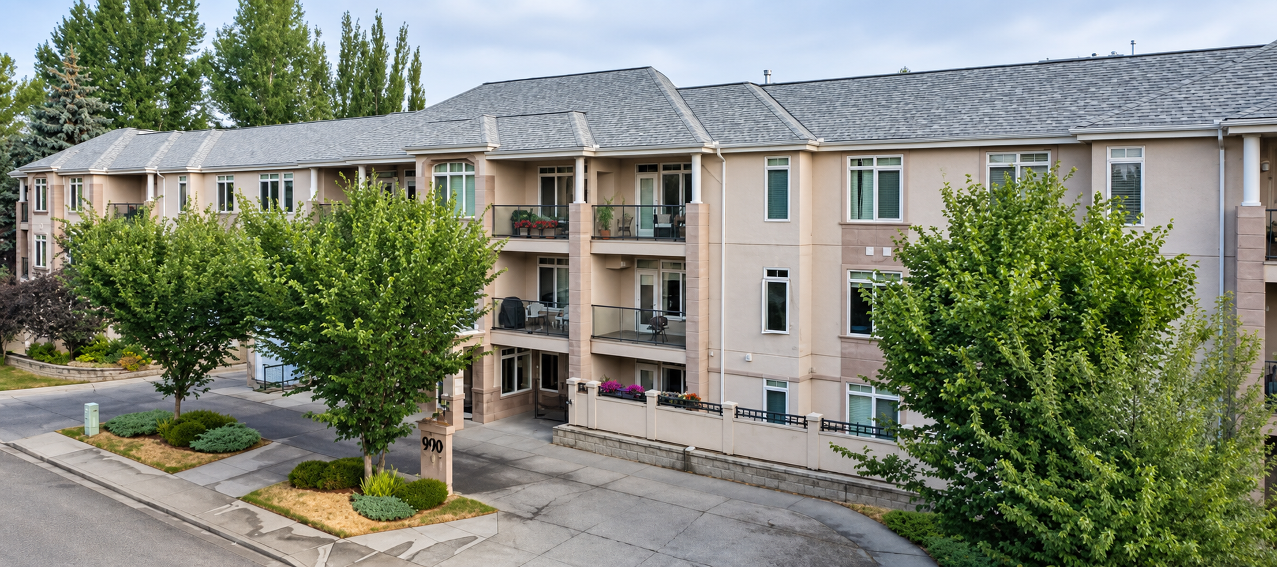 Kelvin Court apartment building